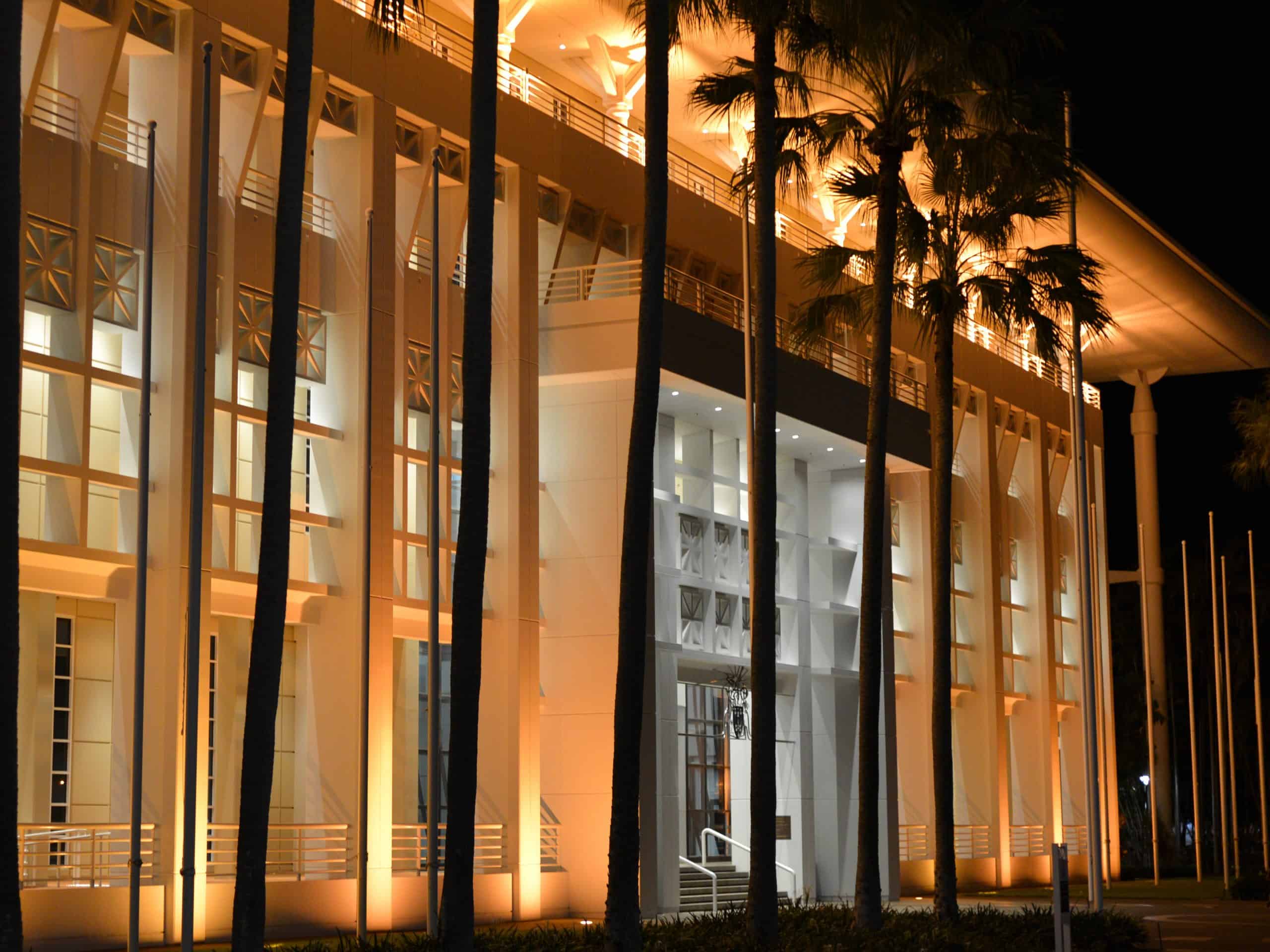 Parliament House in the dark Cropped (2)