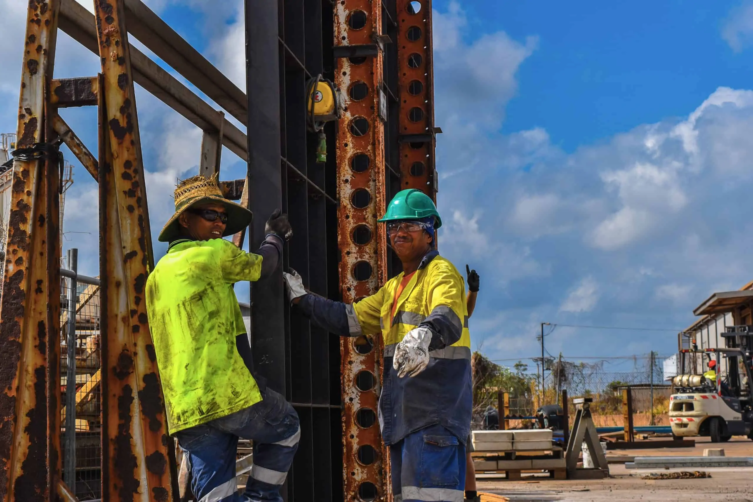 Construction 4:3 Construction workers in Darwin