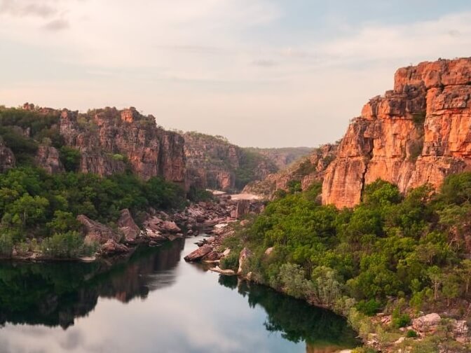 Aviation safety watchdog probes damaged helicopter near Kakadu National Park