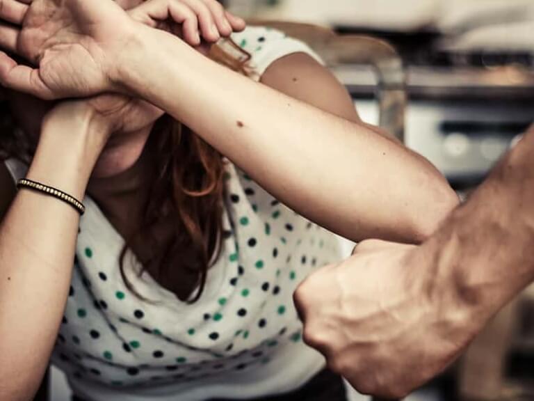 Women-domestic-violence-1280×720 Cropped