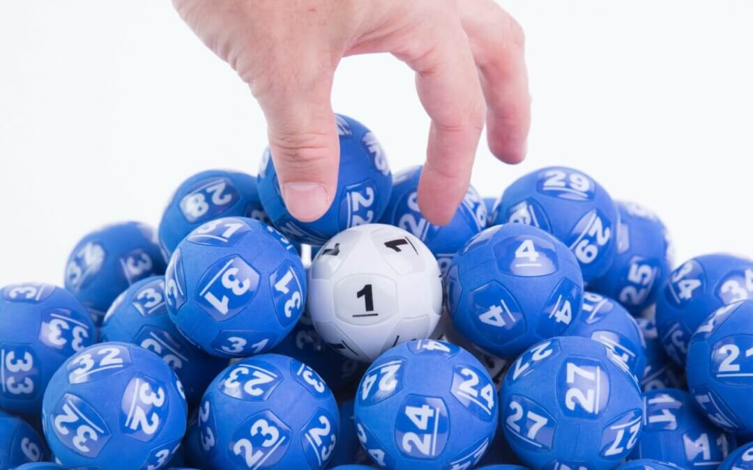 Territorians await Powerball draw as jackpot surges to all-time high $160 million
