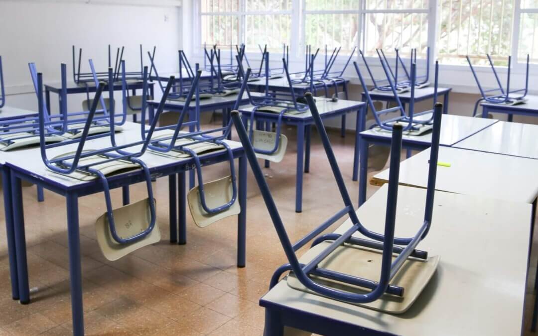 Darwin private school sent into lockdown after knife incident