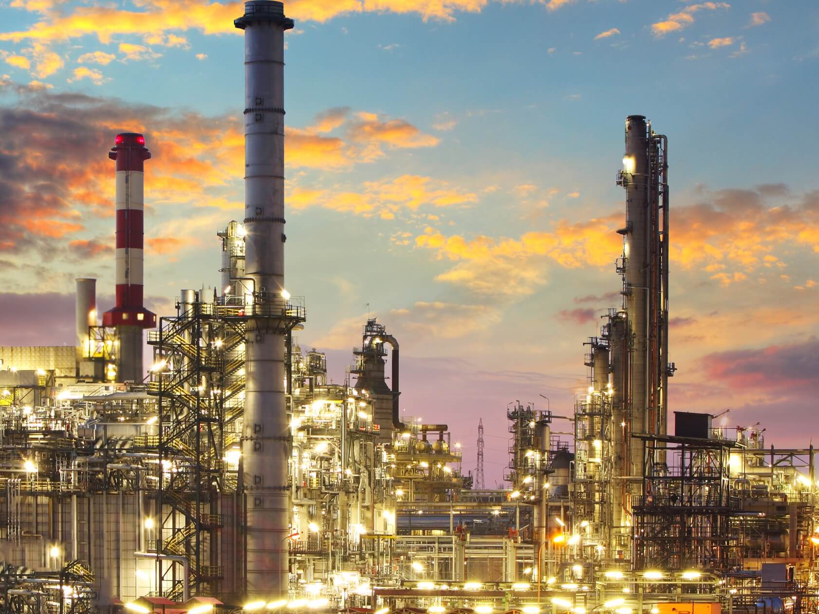 Petrochemical plant Cropped