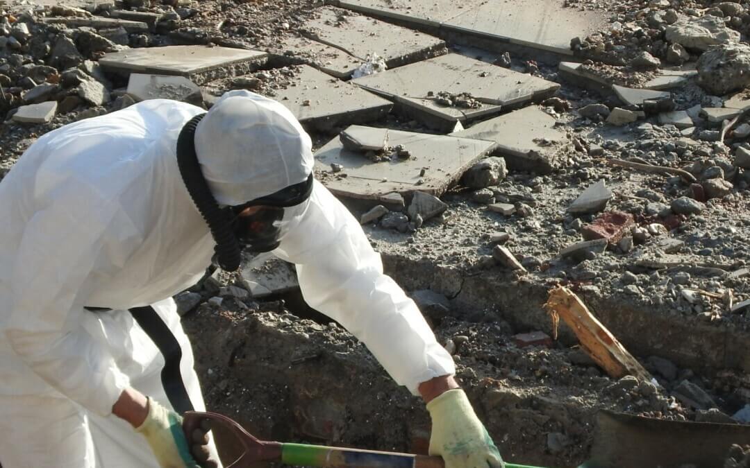 Two NT homes contaminated with asbestos after tradies cause damage; workers and homeowners exposed