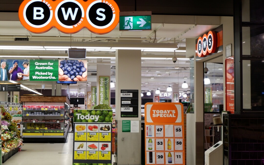 Larger Darwin bottle shop hours cut amid safety fears