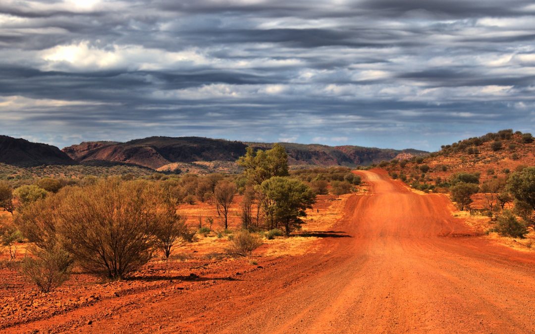 Remains found in NT outback identified as missing man after 24 years