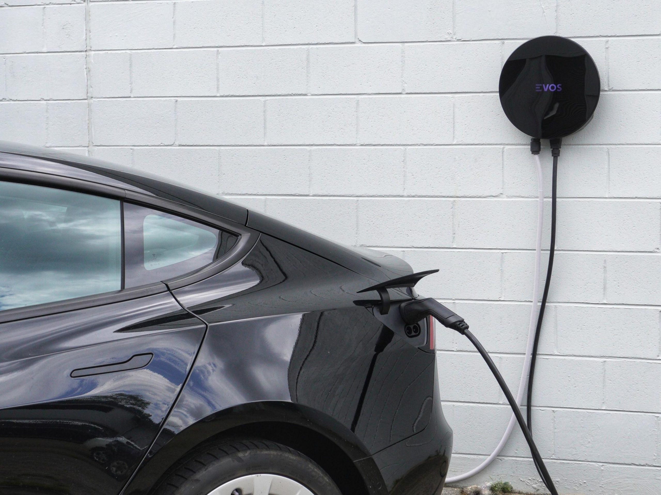 ev charging pic Cropped