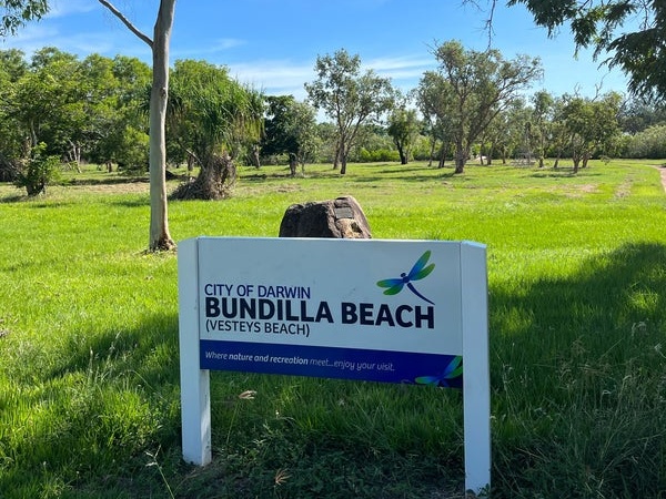 bundilla beach pic Cropped