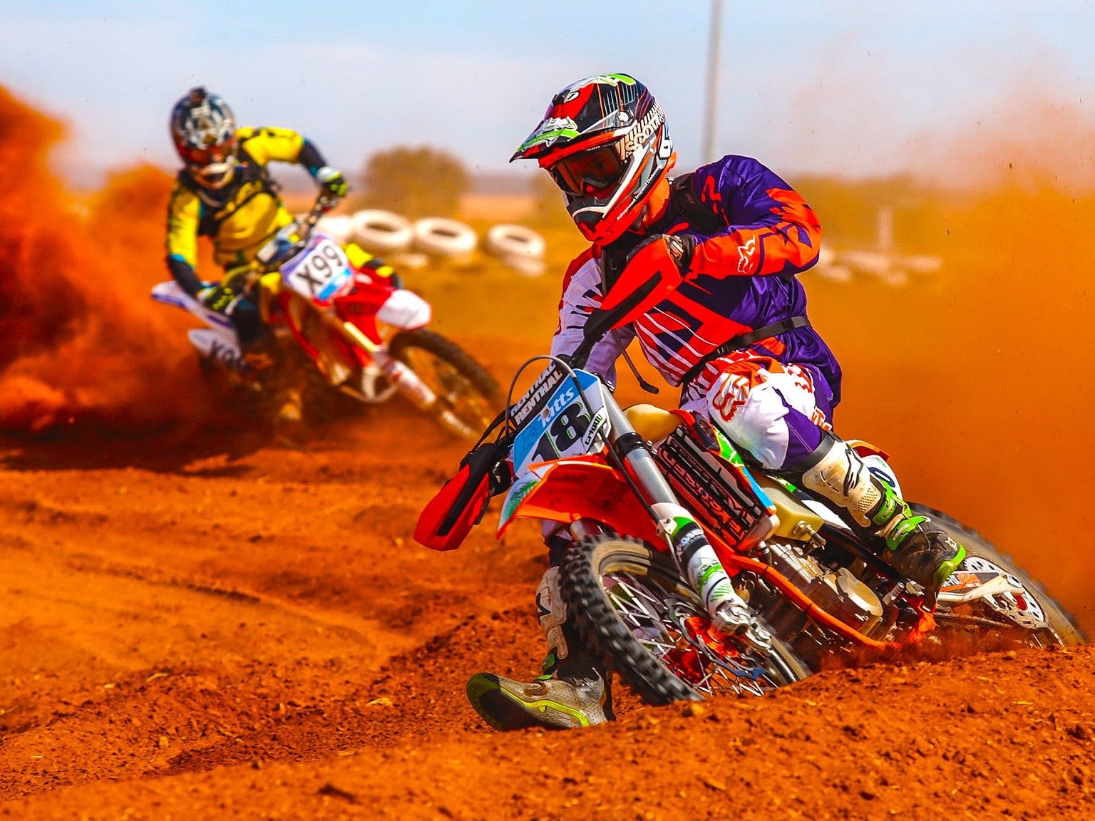 desert bike race pic Cropped