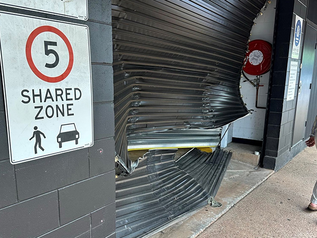 Stolen cars used in Darwin bottle shop ram raid, break-and-enters around town