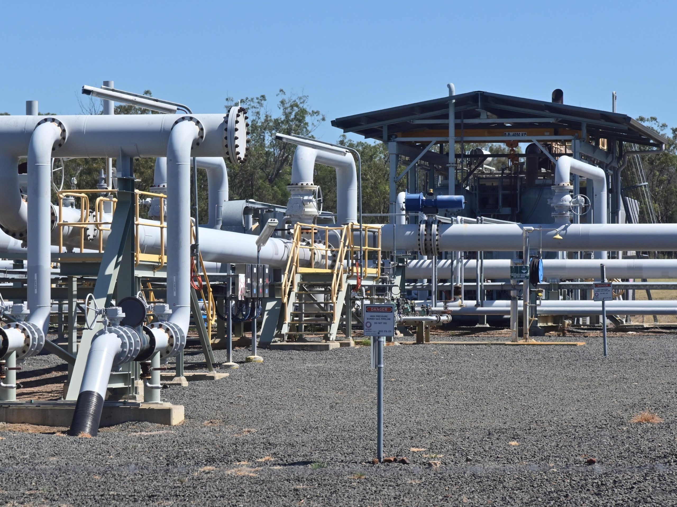 Natural gas processing plant Cropped