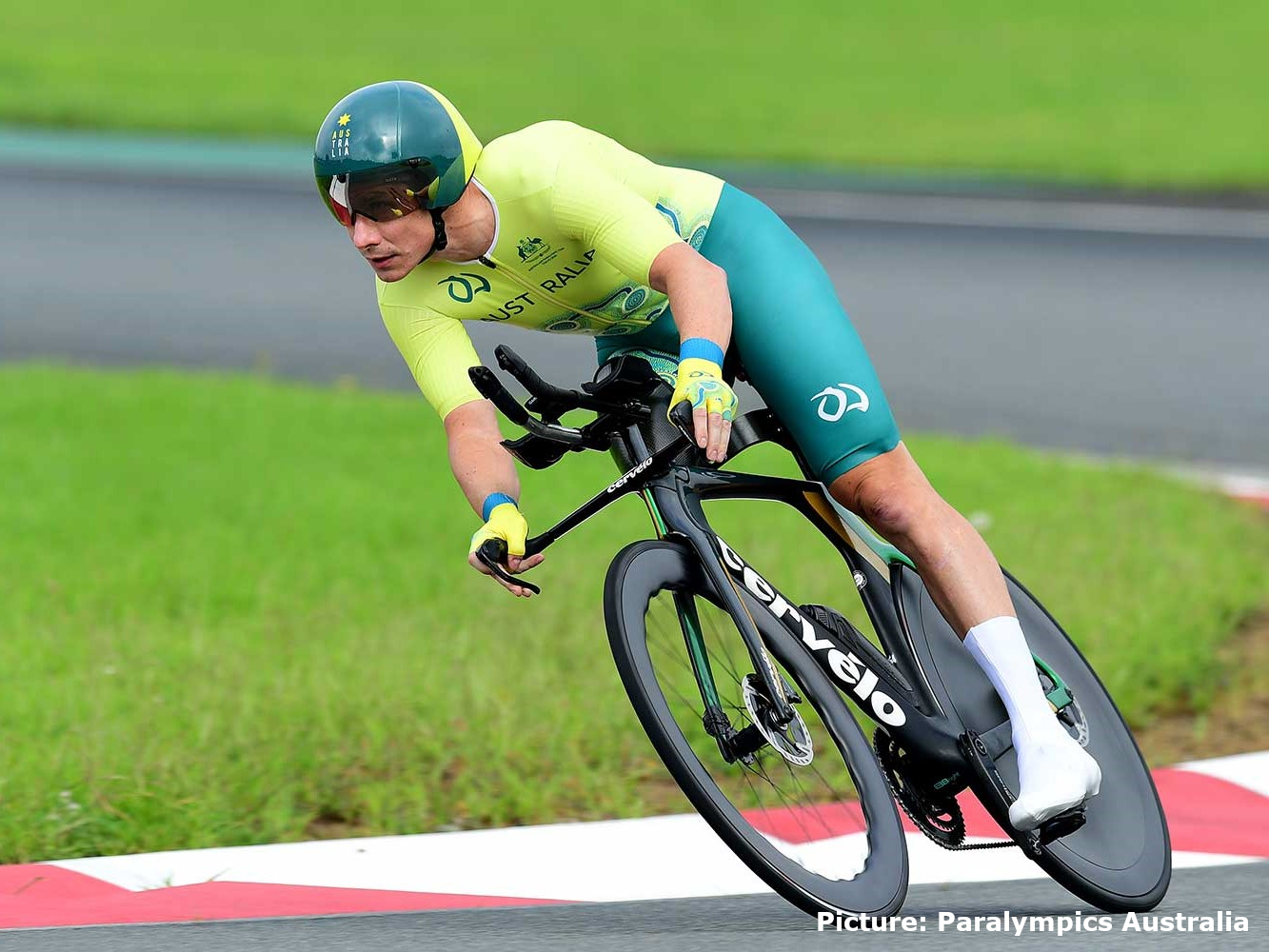 Darren Hicks 43 graphic