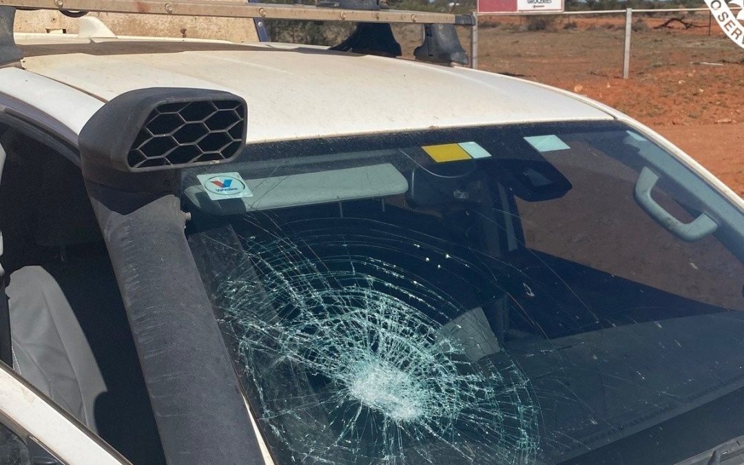 Police attacked with rocks in remote community during attempted arrest