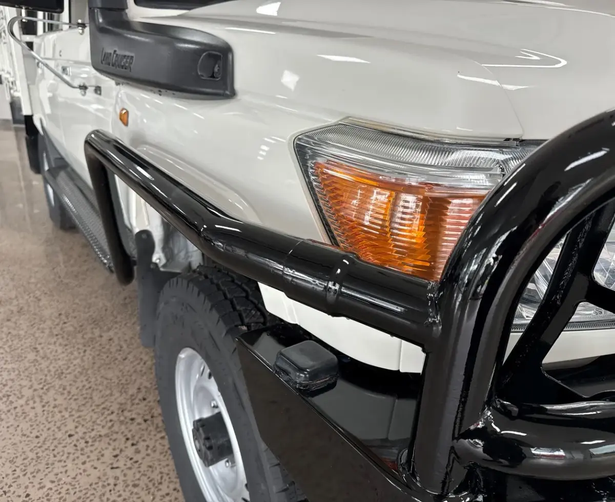 2018-Toyota-Landcruiser-VDJ79R-Workmate-Double-Cab-White-5-Speed-Manual-Cab-Chassis-9